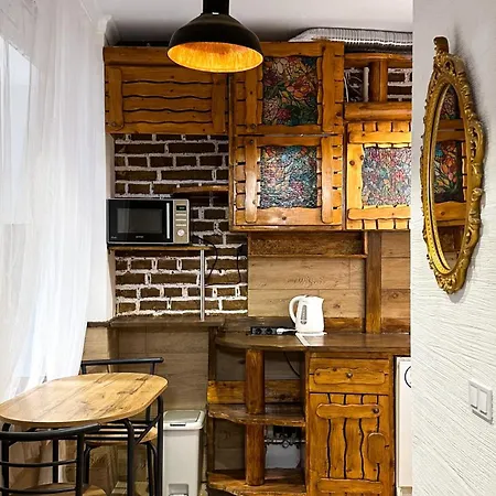 Golden King Old Town * إلفيف